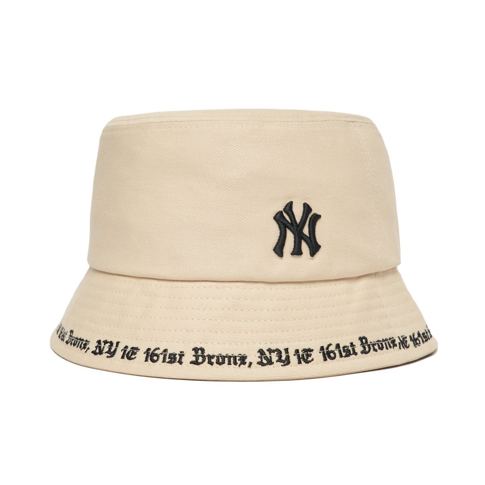 GOTHIC LETTERING NEW YORK YANKEES BUCKET HAT