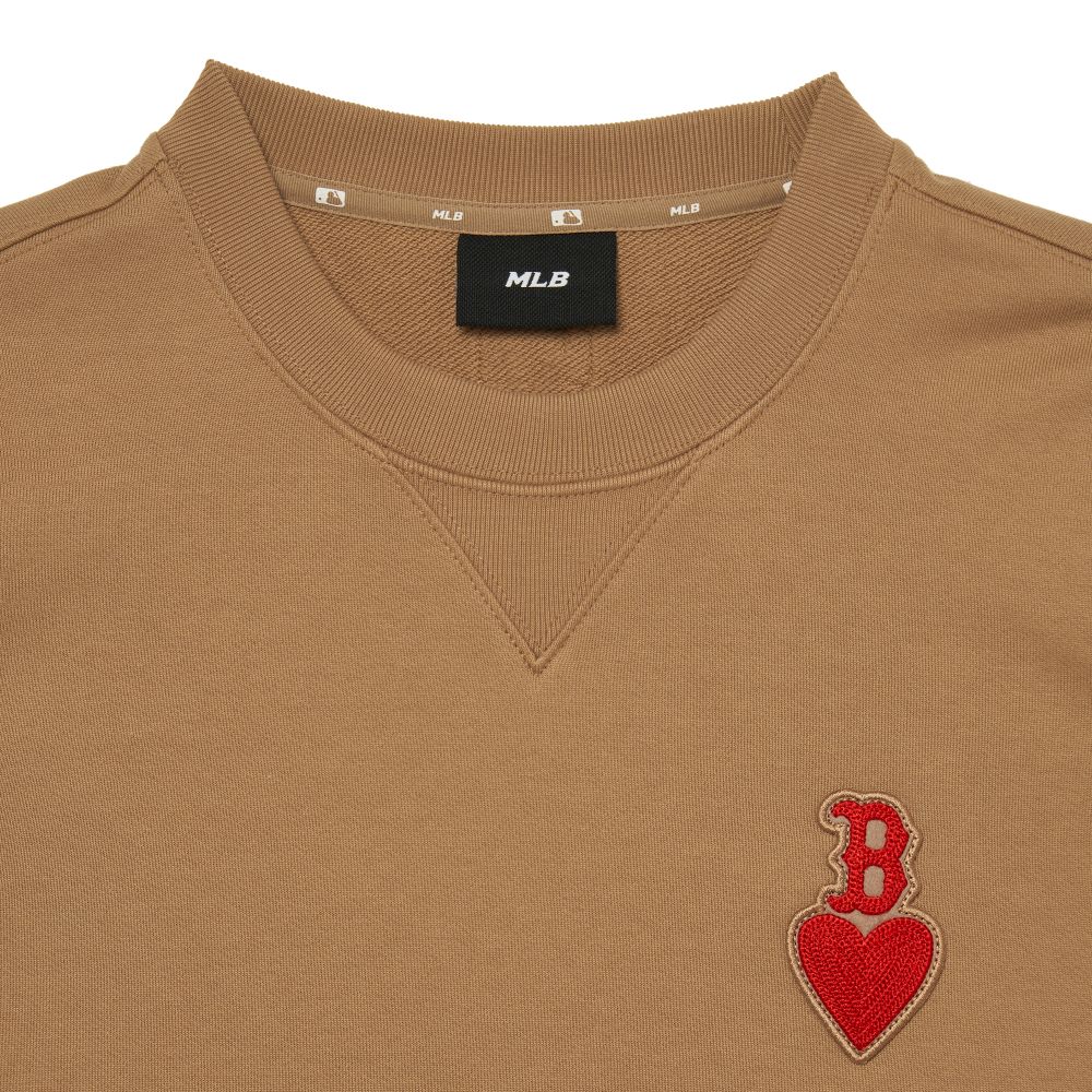 เสื้อสเวตเตอร์ HEART COMFORTABLE FIT SWEATSHIRTS BOSTON RED SOX