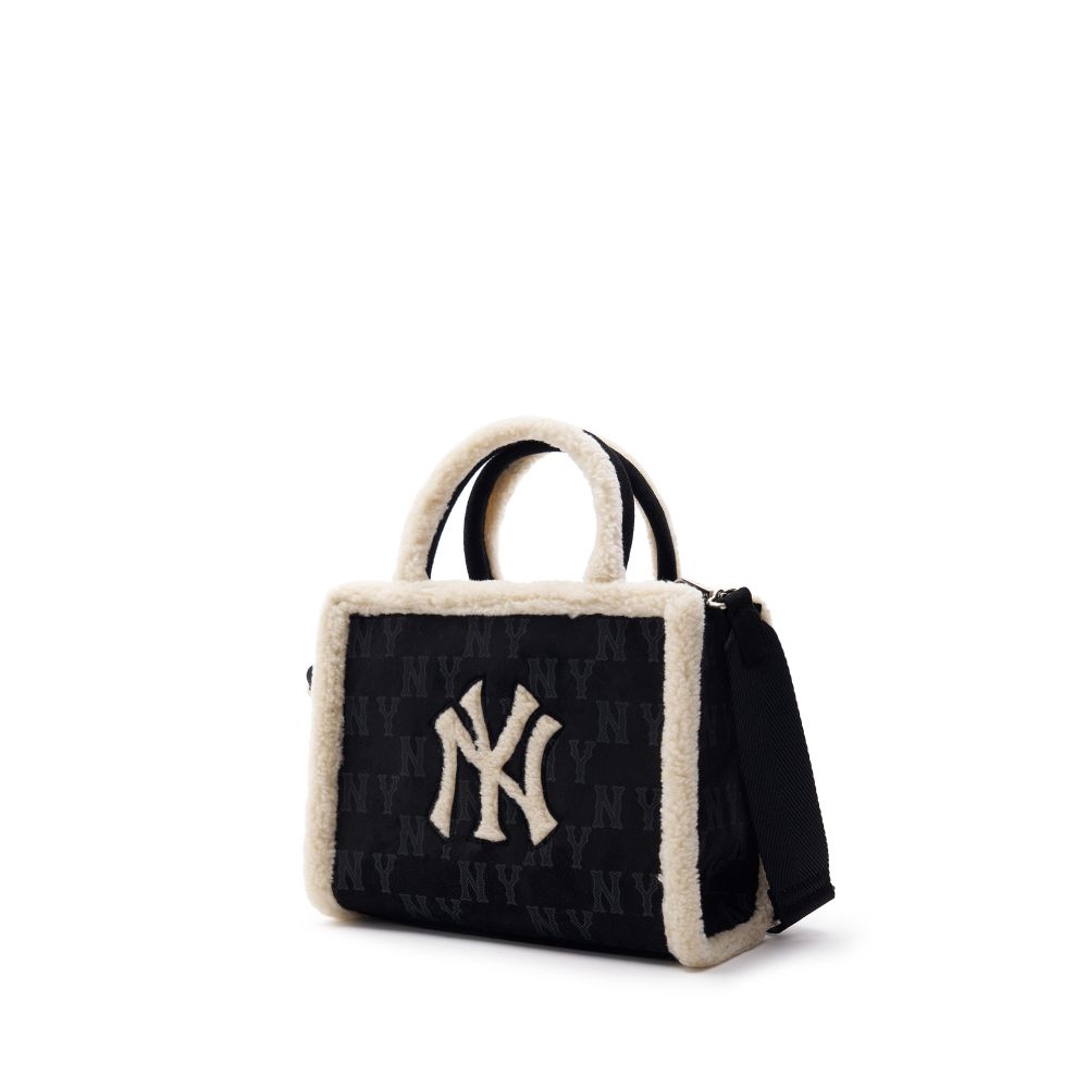 kate spade new york Sam Icon Astroturf Golf Fabric Small Tote Bag |  Dillard's