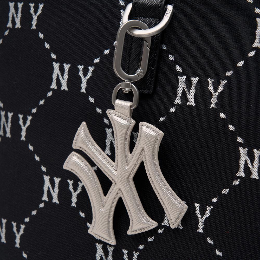 Jacquard Dia Monogram New York Yankees Tote Bag
