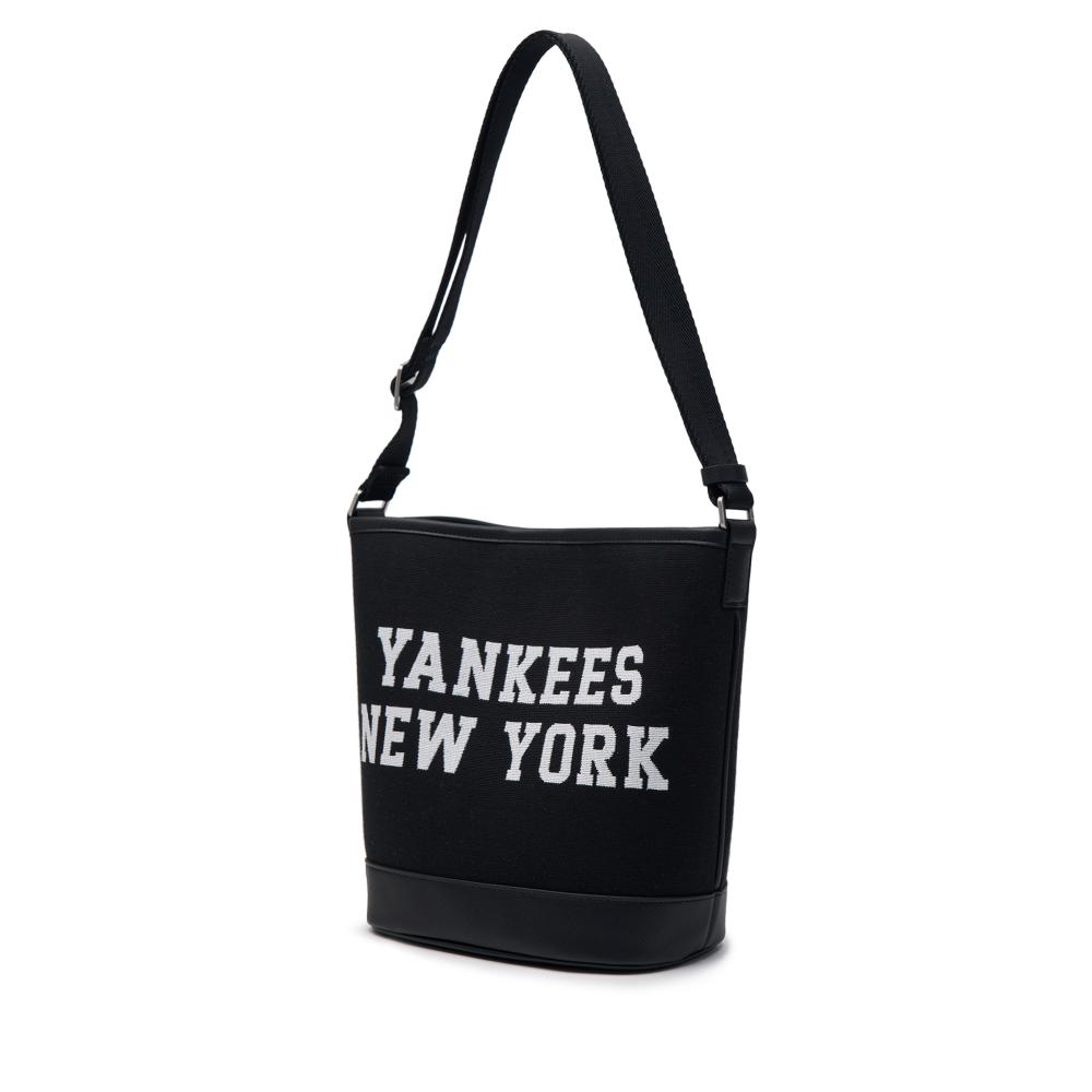 VARSITY NEW YORK YANKEES BUCKET BAG